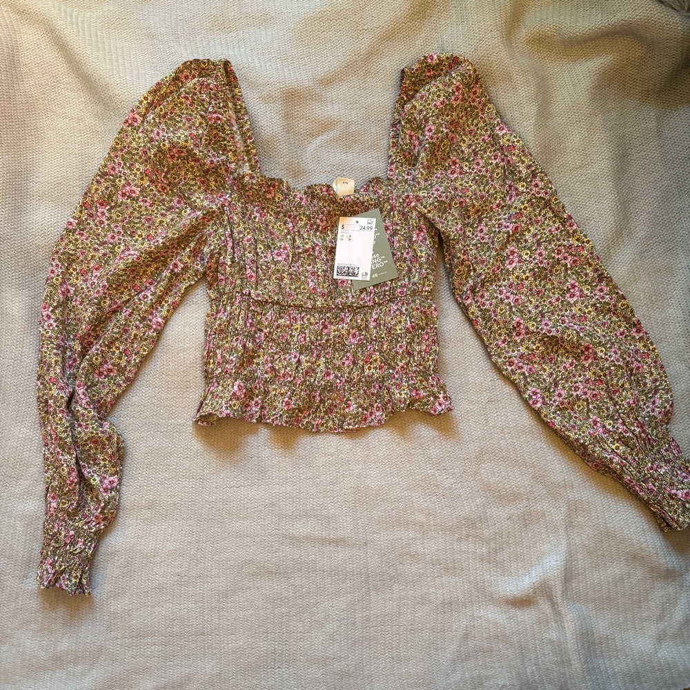 Brand new H&M floral top